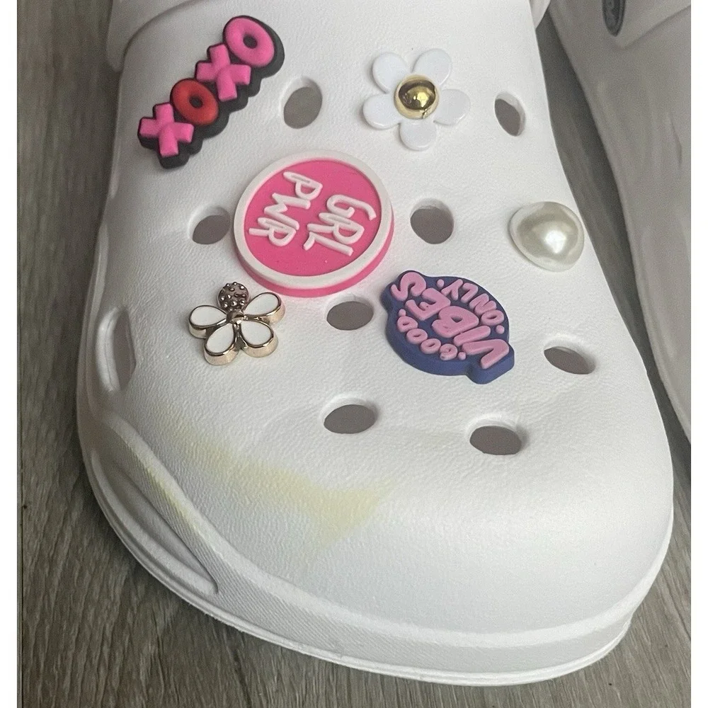 Classic White Women's Clogs Size 7 Slip On‎ Sandals